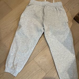 Lululemon - Scuba High-Rise Cropped Jogger sz 8